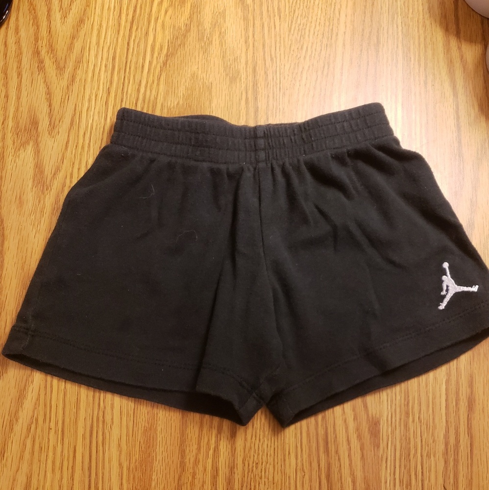 Black Jordan Shorts for Boys🖤 Size 9-12months